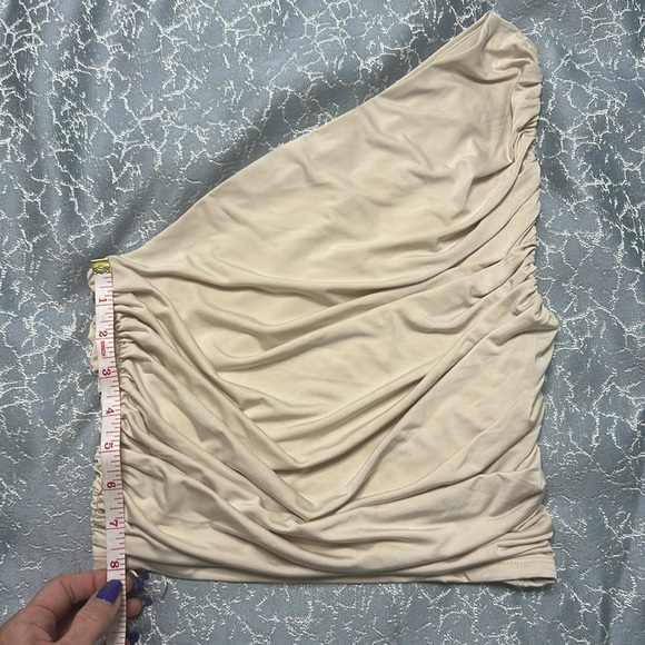 Express Tops - EXPRESS NWT ruched one shoulder crop top